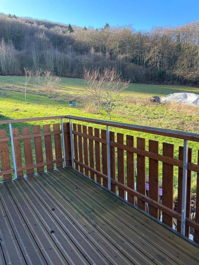 Location de vacances pour 6 personnes, avec vue sur le lac ainsi que jardin et vue, animaux acceptés à Neuvecelle - 4