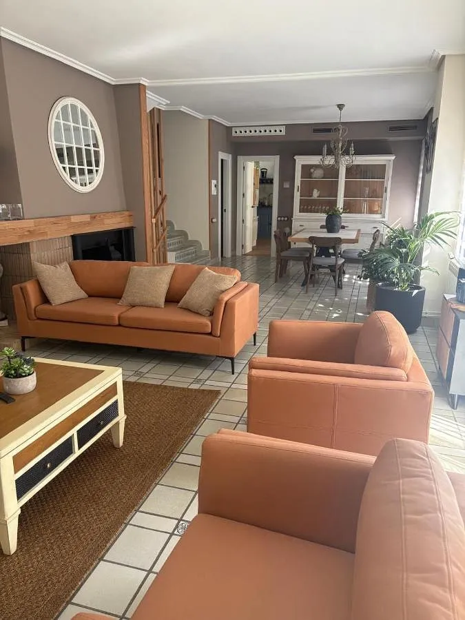 Casa de vacaciones para 11 personas, con vistas y terraza, Se admiten mascotas - 1