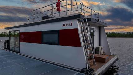 Boot für 2 Personen, mit Terrasse und Seeblick, mit Haustier in Brandenburg