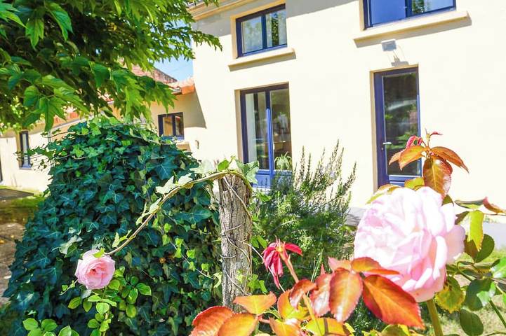 Gîte pour 9 personnes, avec jardin