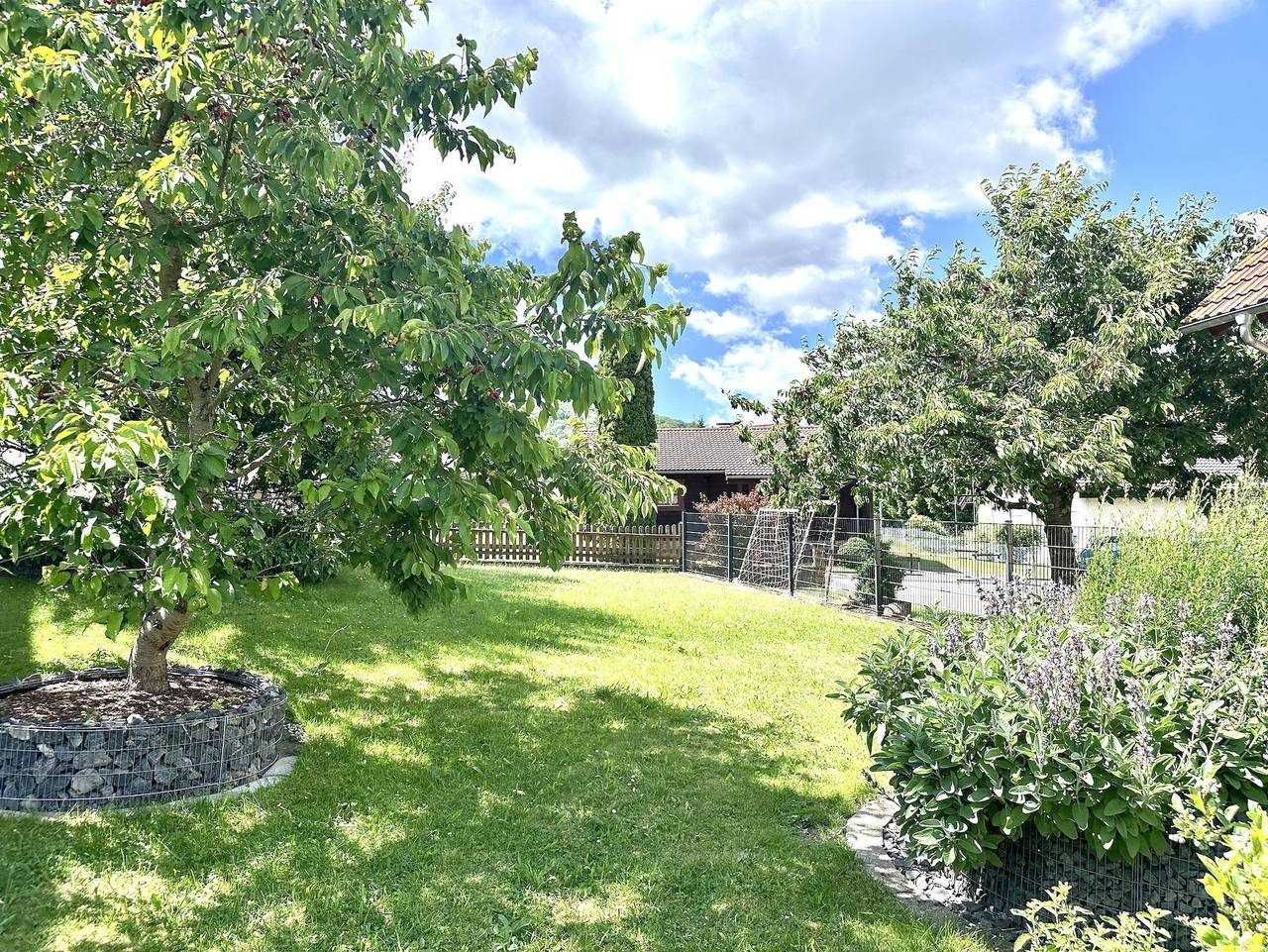 Ganze Ferienwohnung, Ferienwohnung Rundblick Rhön - Moderne Ferienwohnung mit tollem Ausblick in Ehrenberg, Rhön-Hessen