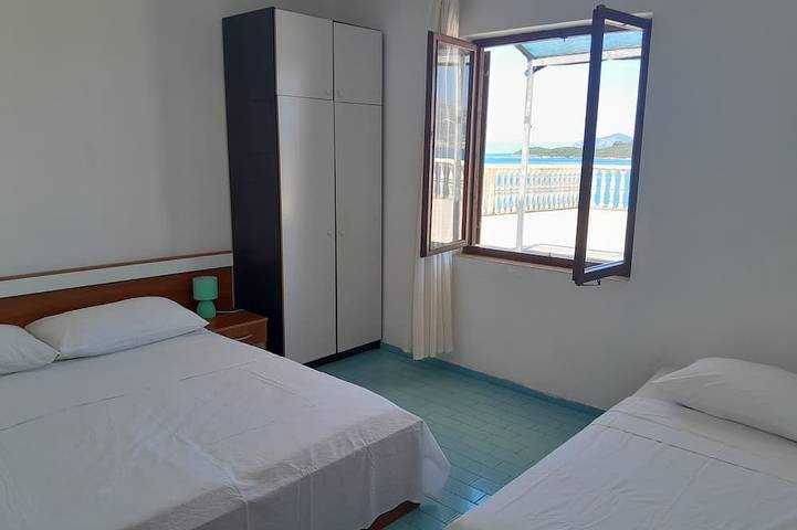Ganze Wohnung, 2-Zimmer-Ferienwohnung am Strand Bucht Pjestata, Peljesac in Dubrovnik-Neretva