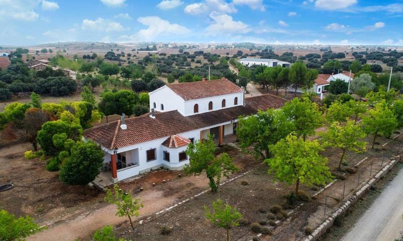 Casa de vacaciones para 9 personas, con vistas y jardín - 1