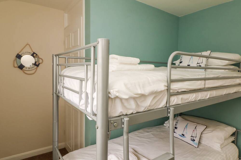 Bayview, pet friendly in Watergate Bay in Watergate Bay, Newquay