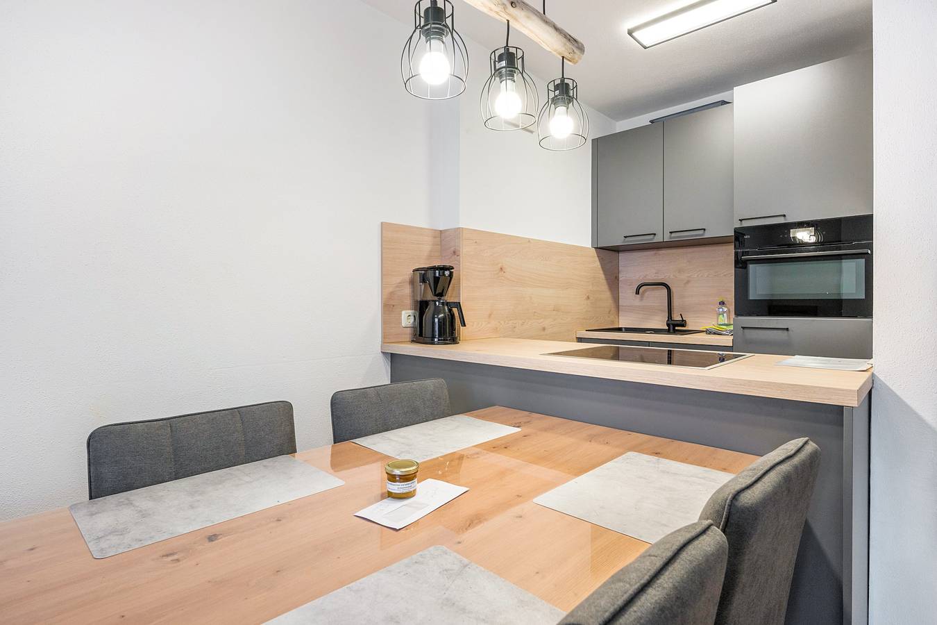 Ganze Wohnung, Ferienwohnung Alpenpanorama mit Hallenbad und Sauna  in Oberaudorf, Bayerische Alpen