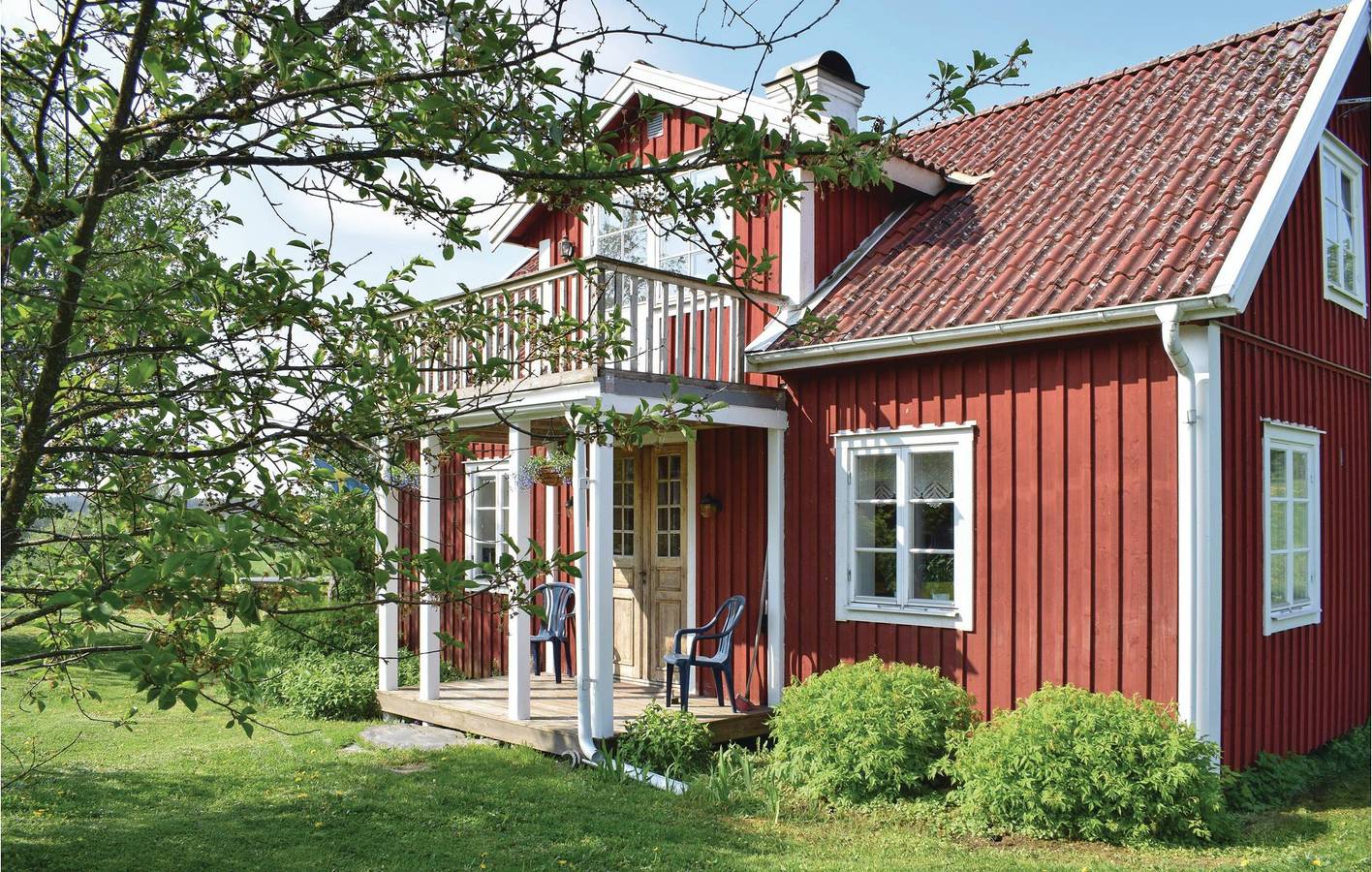 Hus för 6 Personer med trädgård in Hultsfred