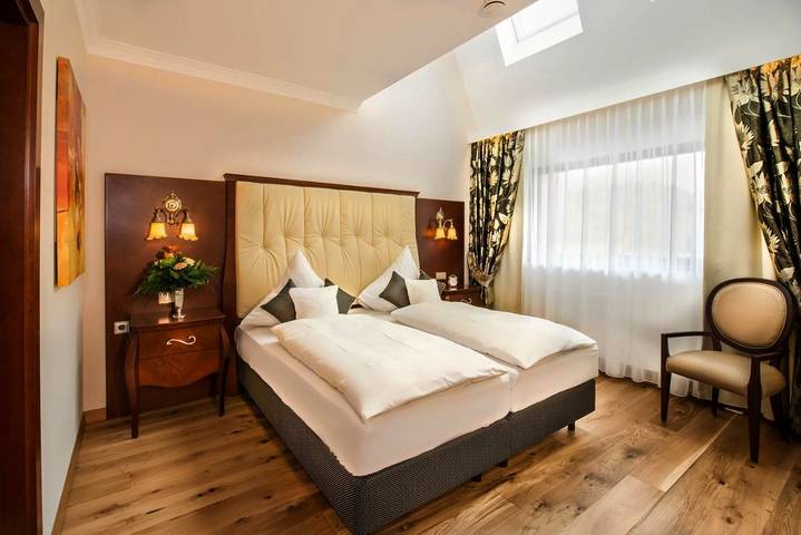 Ferienhaus für 2 Personen, mit Ausblick und Pool sowie Sauna in Boppard - 4