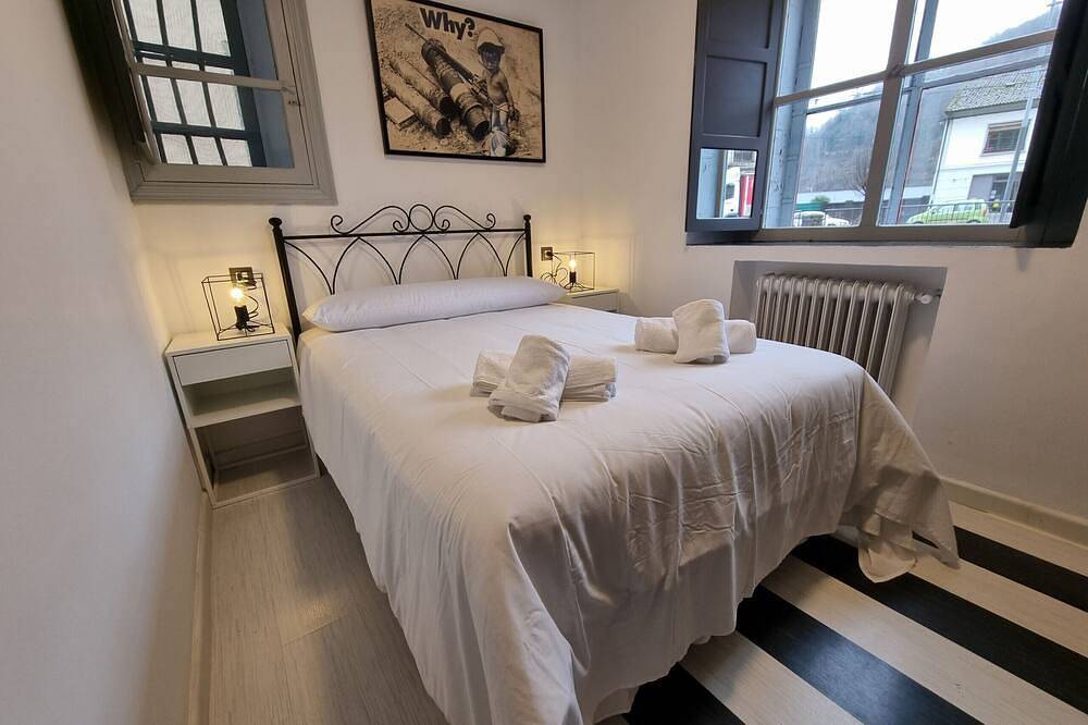 Entire apartment, 21A01 Apartamento Cabañaquinta in Cabanaquinta, Aller