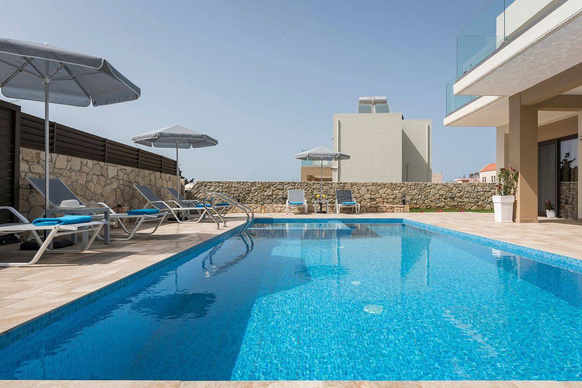 Villa pour 6 personnes avec jardin in Agia Marina, Région de la Canée