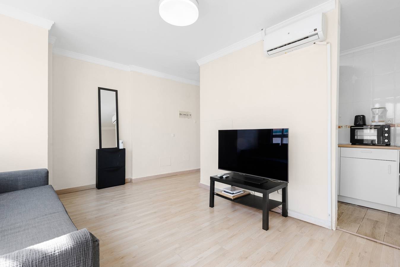 Apartamento entero, Apartamento 'Sensi' con Wi-Fi y aire acondicionado in Málaga Centro, Málaga