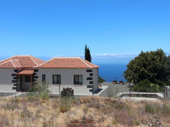 Ferienhaus für 5 Personen, mit Terrasse und Garten in Tijarafe
