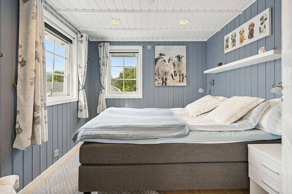 Schönes Haus mit 4 Schlafzimmern in. in Lødingen