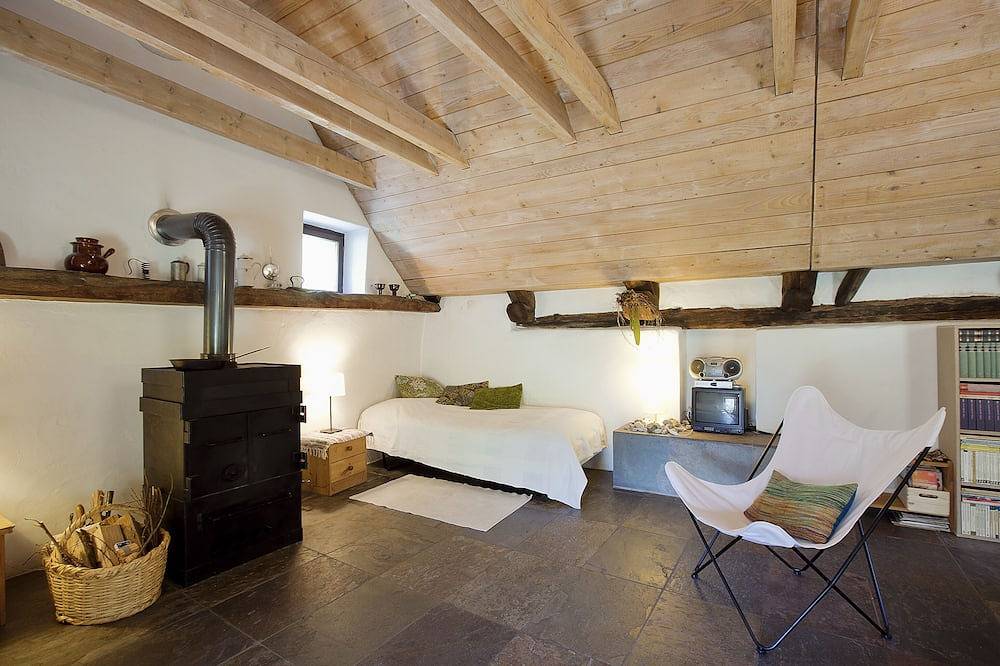 Ganze Wohnung, Wie im Adlerhorst träumen unter dem Tessiner Himmel! in Maggia, Tessiner Alpen