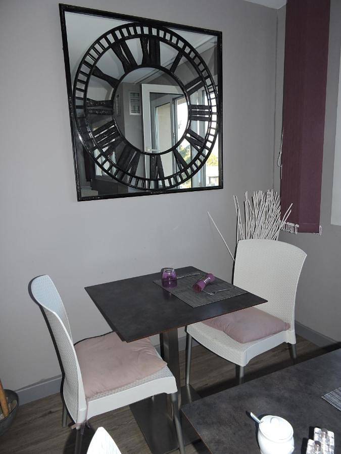 Hôtel pour 2 personnes, avec piscine et jardin, animaux acceptés à La Roche-sur-Foron - 4