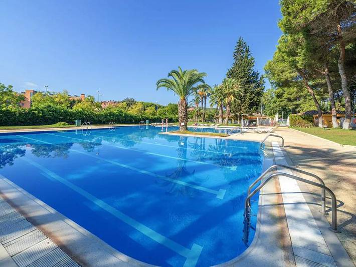 Bungalow para 2 personas, con Terraza y Piscina para niños en Lloret de Mar