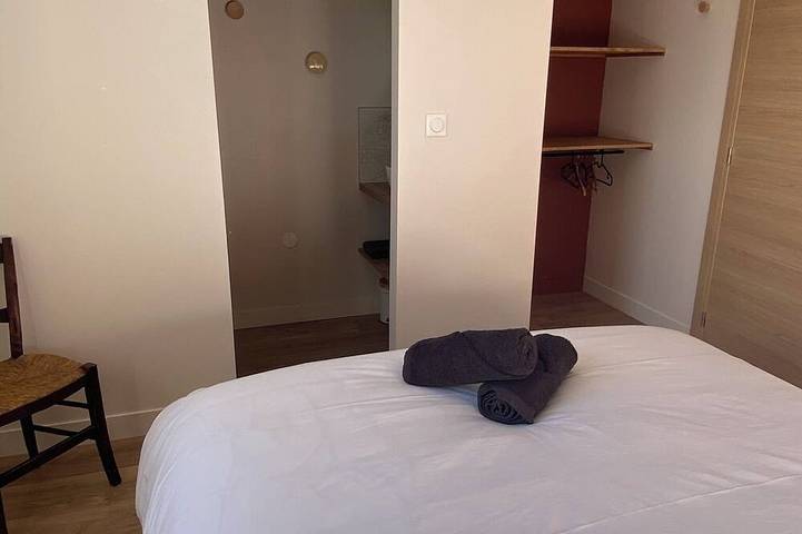 Location de vacances pour 12 personnes, avec jardin à Trévien - 3