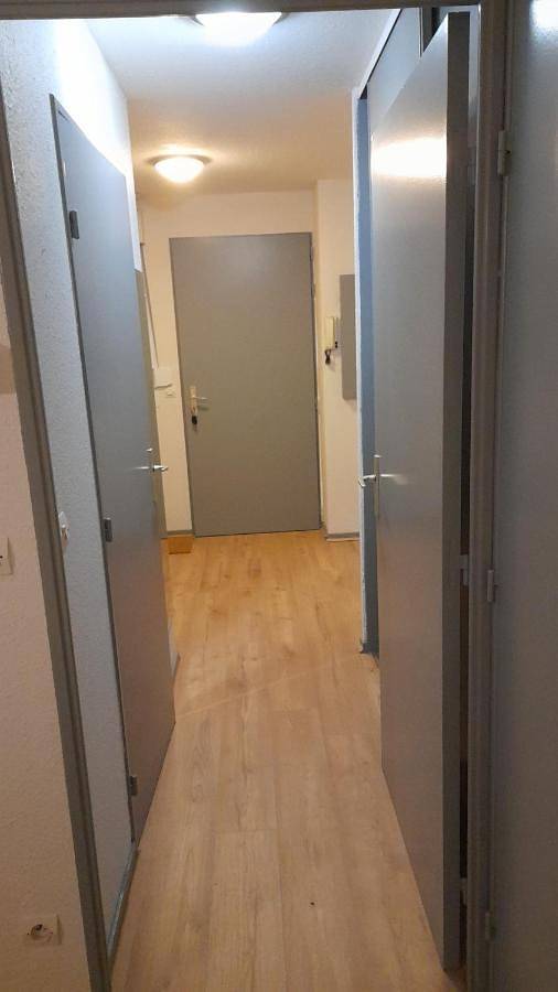 Gîte pour 2 personnes, avec balcon ainsi que piscine et jacuzzi à Échirolles - 4