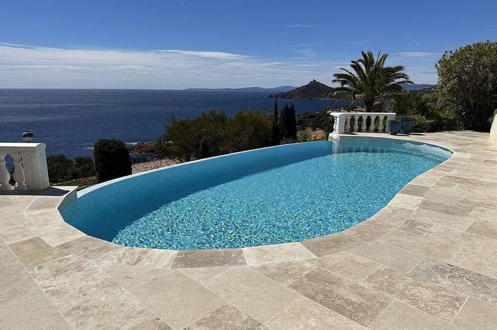 Villa für 8 Personen, mit Balkon und Sauna sowie Garten