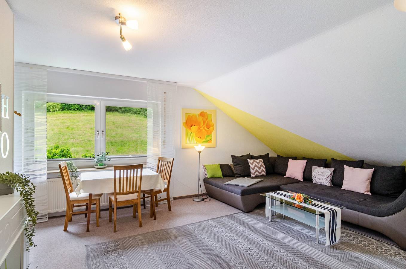 Ferienhaus 'Am Rehwinkel' mit Balkon und Wi-Fi in Fuldatal, Hessisches Bergland