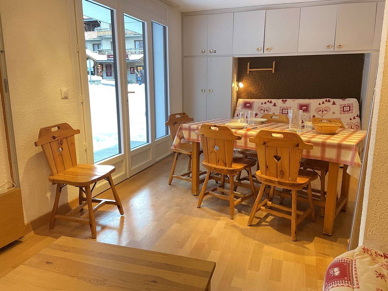 Apartamento entero, Estudio para 8 con acceso directo a pistas en el centro de Risoul in Station de Risoul, Risoul