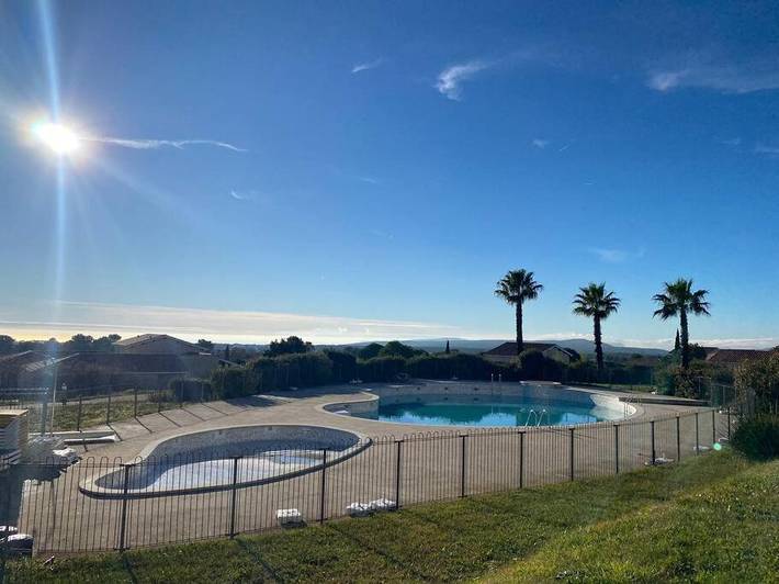 Appartement de vacances pour 6 personnes, avec terrasse ainsi que piscine et vue, animaux acceptés - 1