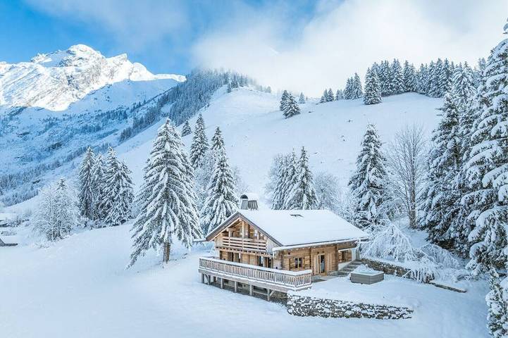 Maison pour 12 personnes, avec jardin et balcon dans Lac des Confins