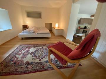 Gîte pour 3 personnes, avec terrasse et jardin, animaux acceptés à Boudry