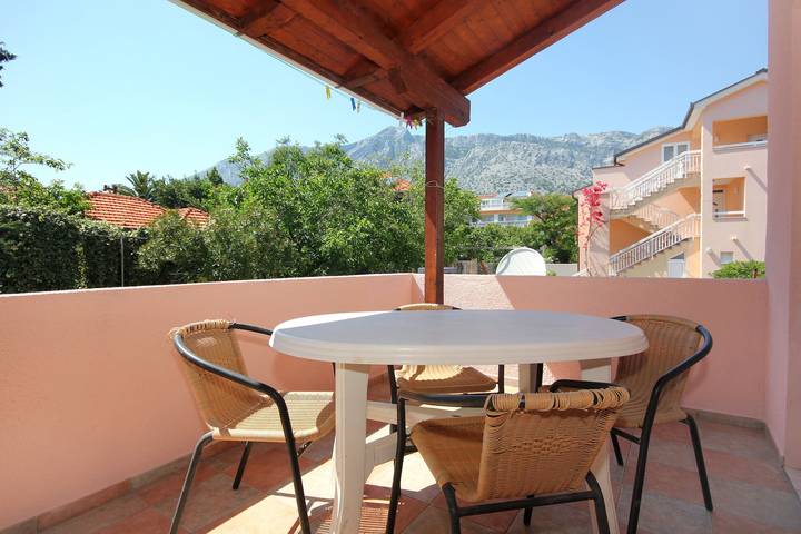 Ferienwohnung für 4 Personen, mit Balkon/Terrasse und Pool in Orebic