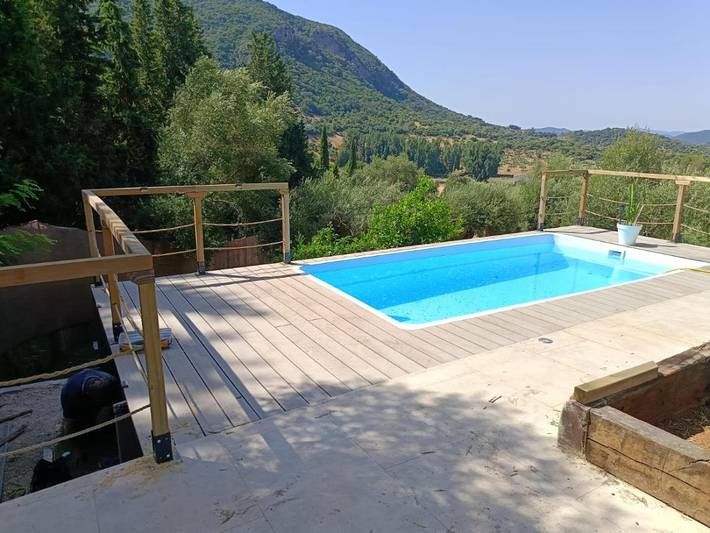 Casa rural para 6 personas, con piscina además de jardín y vistas en El Bosque