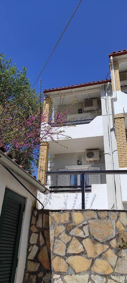 Gîte pour 2 personnes, avec balcon dans Liapádes - 3