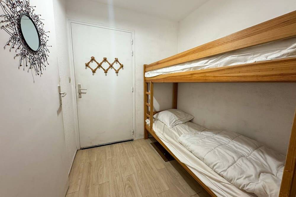 Entire apartment, Cozy 1-Bedroom Apt in Bernex - Ski-In/Ski-Out, Wifi, Pet-Friendly, Near Evian & Lake Geneva in Bernex, Thonon-les-Bains region