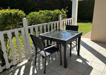 Gîte pour 2 personnes, avec terrasse et jardin à Tarnos