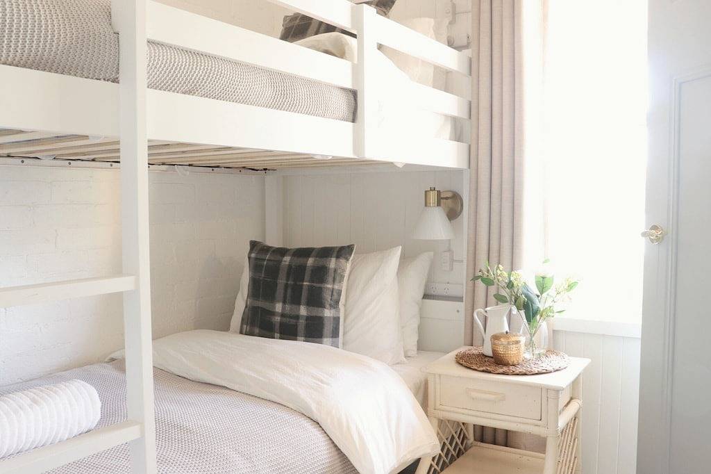 Rustic Chic 200 metres from Cbd in Bathurst, New South Wales