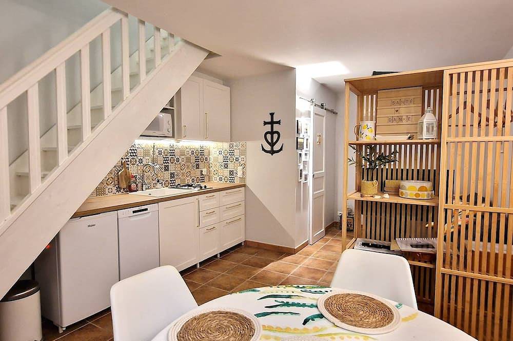 Apartment with pool in the Camargue - family time in a great complex in Saint-Laurent-d'Aigouze, Côte d'Améthyste