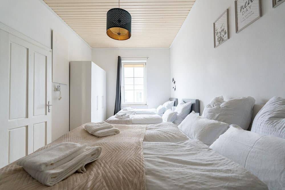 Ganze Wohnung, 70 m² • 3 Bedrooms • Balcony • Near Uni • Netflix in Leoben, Östliche Obersteiermark