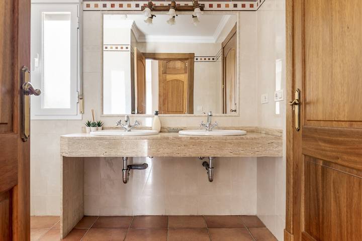 Villa 'Can Pedra Junto A Playa Den Bossa' avec vue sur la mer, Wi-Fi et climatisation in Sant Jordi de ses Salines, Sant Josep de sa Talaia