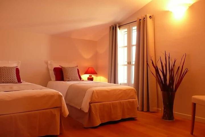 Location de vacances pour 6 personnes, avec jardin ainsi que piscine et terrasse à Forcalquier - 4