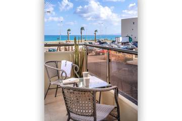 Ferienwohnung für 2 Personen, mit Terrasse und Meerblick in Heraklion