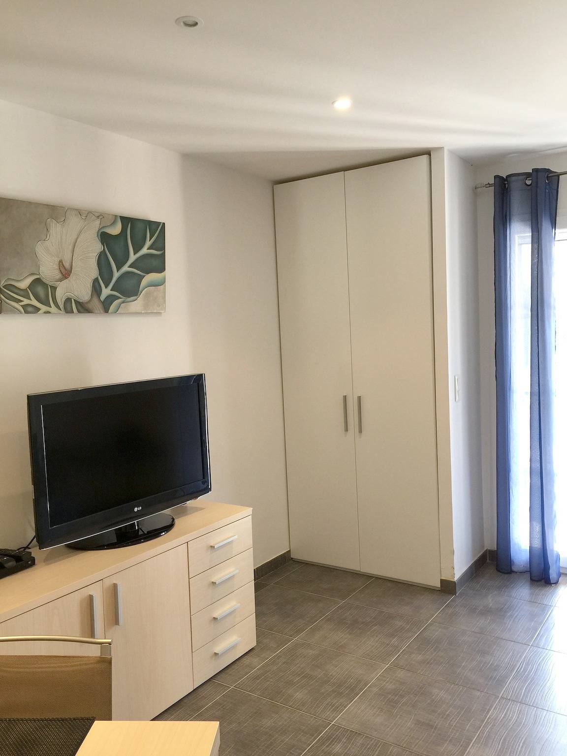 Appartement entier, Appartement charmant à Galéria avec vue sur mer, 39 m² in Galéria, Parc naturel régional de Corse