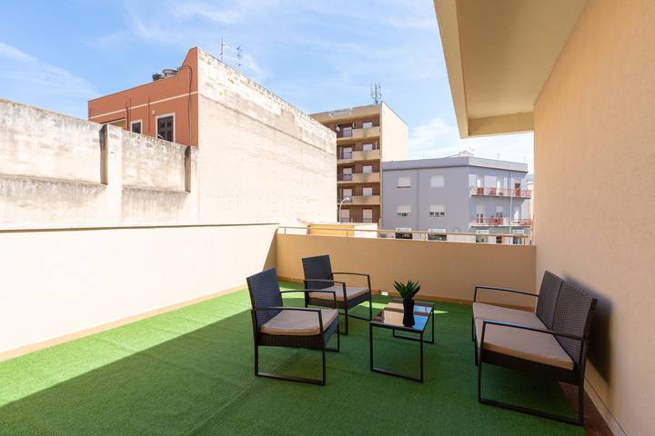 Ganze Wohnung, Apartment 'Capitan Trinchetto Agave' mit Bergblick, privater Terrasse und Wlan in Trapani, Trapani Provinz