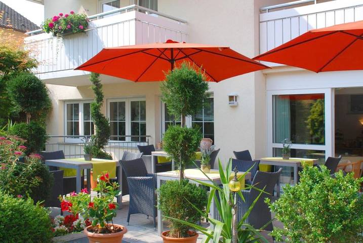Hotel für 2 Personen, mit Balkon und Whirlpool sowie Terrasse und Garten in Langenargen