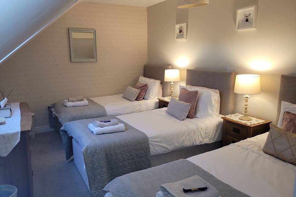 An Irish welcome. Quiet Country Cottage close to Dublin Airport & City in Ashbourne (Ireland), County Meath
