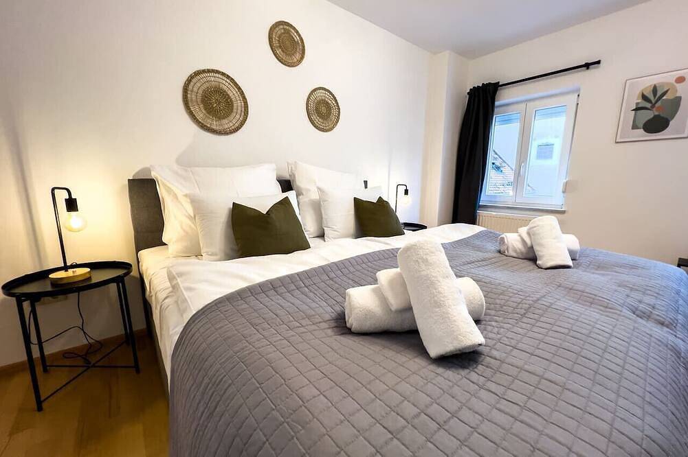 Ganze Wohnung, Beautiful flat with parking and kitchen for 4 in Deggendorf, Ostbayern