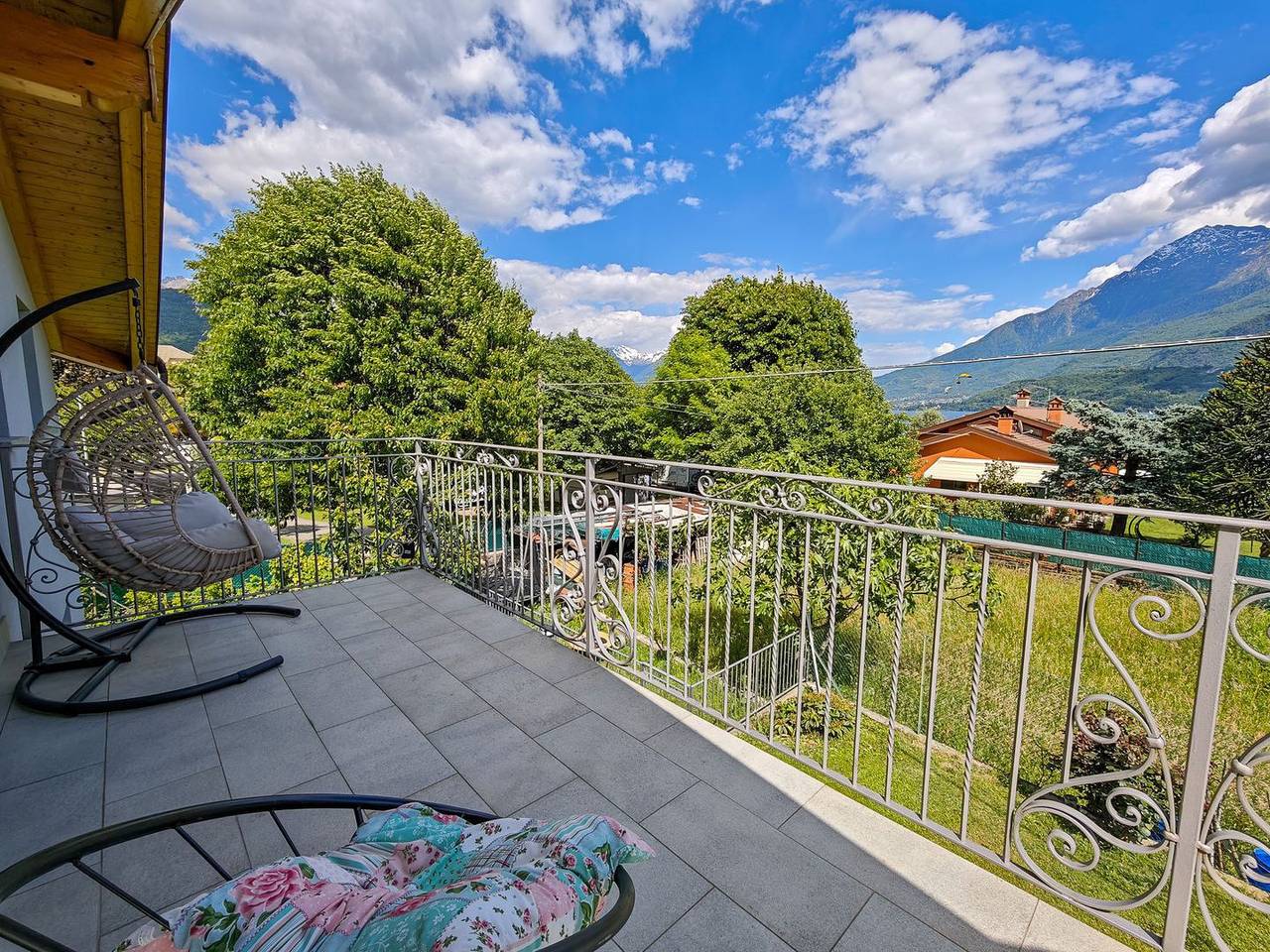 Ferienhaus Jacqueline in Dongo, Comer See