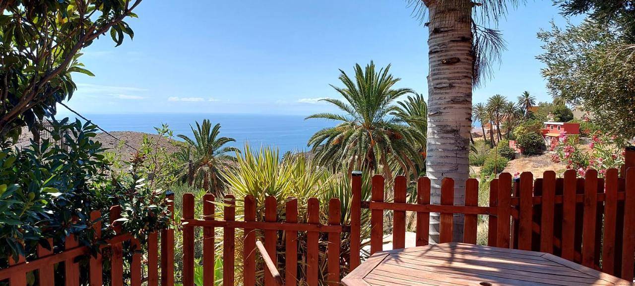 Cabaña Los Palmeros, vista al mar y la montaña in Alojera, Vallehermoso