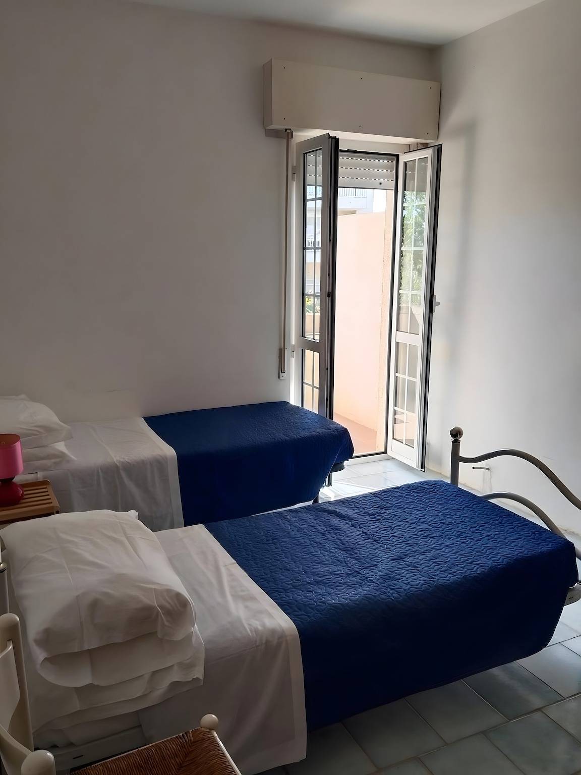 Ganze Wohnung, Apartment „Brezza Dei Trabocchi Fossacesia“ mit Meerblick, Gemeinschaftsgarten & Klimaanlage in Fossacesia Marina, Chieti Provinz