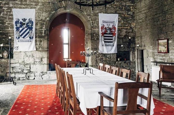 Vacation rental for 10 people, with Terrace and Yard in Galway