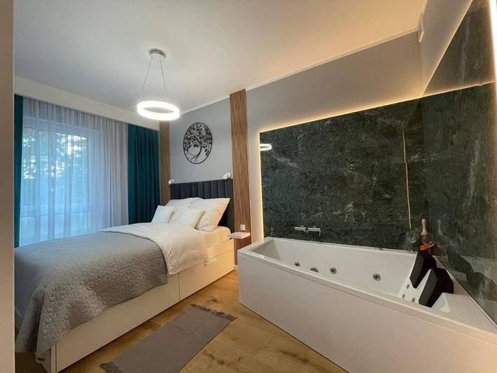 Apartament wakacyjny dla 4 osób, z Jacuzzi i Widok w Nowy Dwór Mazowiecki