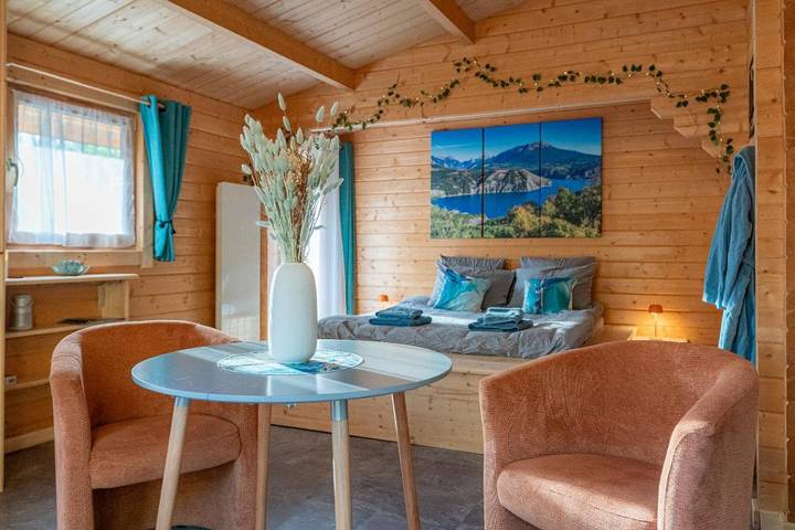 Lodge pour 2 personnes, avec sauna ainsi que terrasse et jacuzzi dans Hautes-Alpe - 4