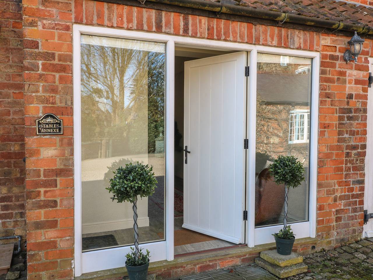 Stables Annex in Melton, Heart of England